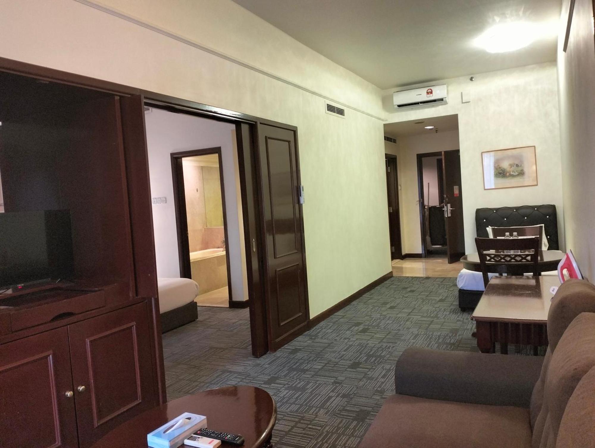Berjaya Times Square Service Suite By Luna Kuala Lumpur Exterior foto